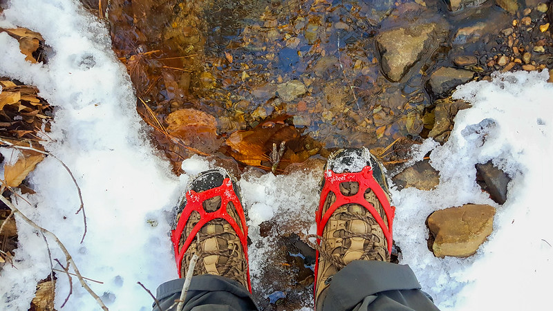 Main Difference - Crampons vs Microspikes
