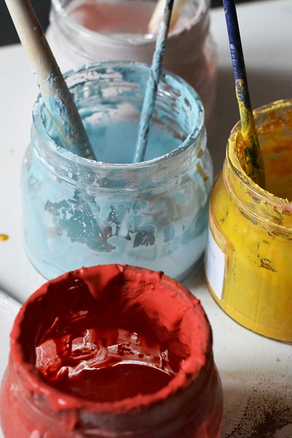 Compare Enamel and Acrylic Paint - What's the difference?