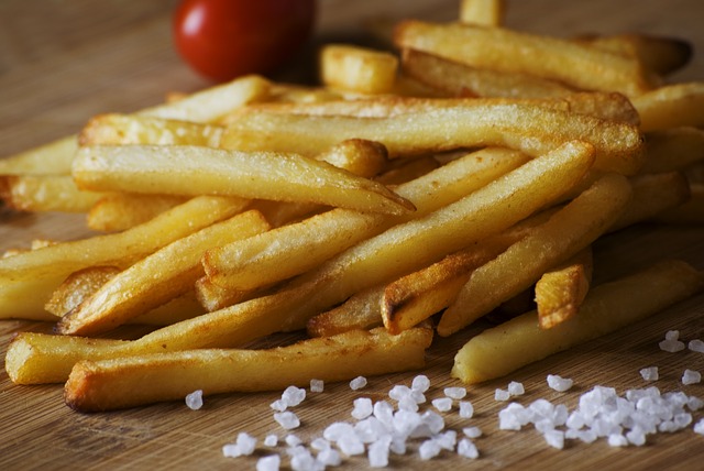 Compare Finger Chips and French Fries - What's the difference?