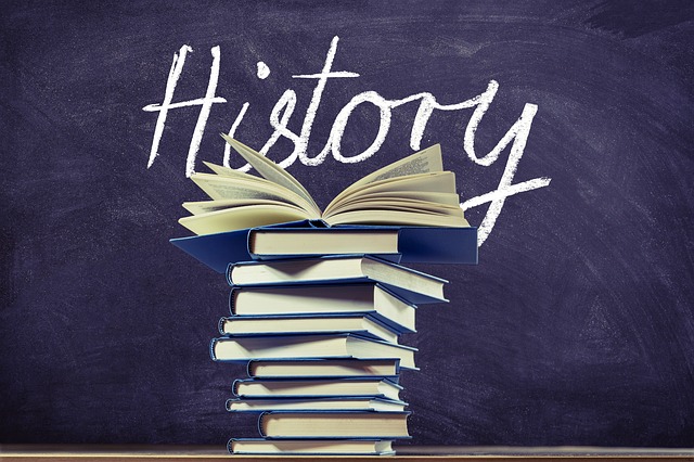 Compare History and Historiography