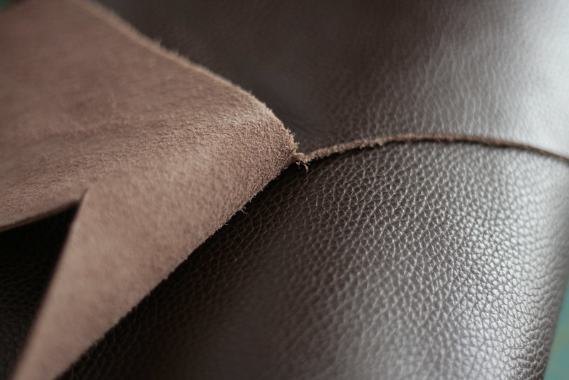 Compare Synthetic Leather and Genuine Leather - What's the difference?
