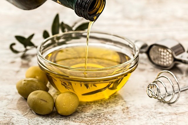 Compare Olive Oil and Sesame Oil - What's the difference?