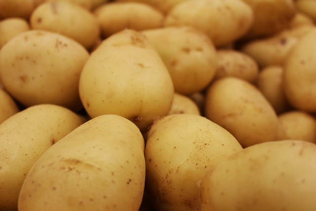 Compare Potato and Sweet Potato - What's the difference?