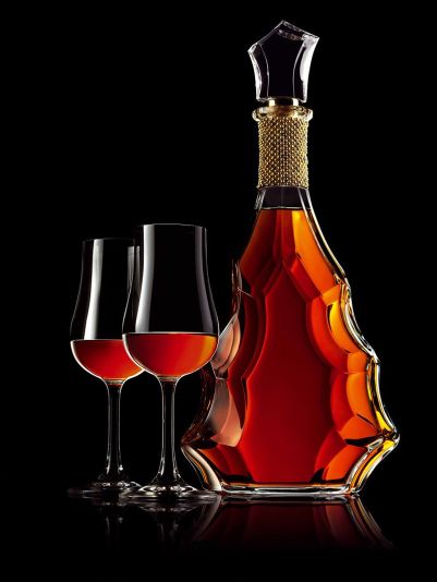 Main Difference - Brandy vs Cognac